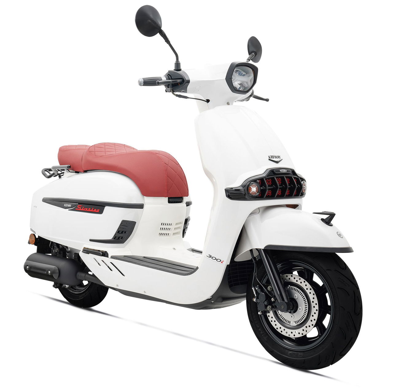 Scooter Keeway con estética retro y equipamiento moderno, ABS y 19 CV.